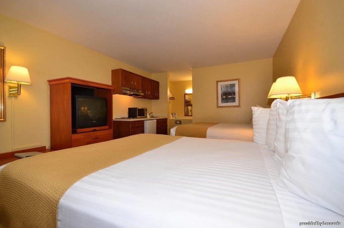 Oakridge Inn & Suites Quarto foto